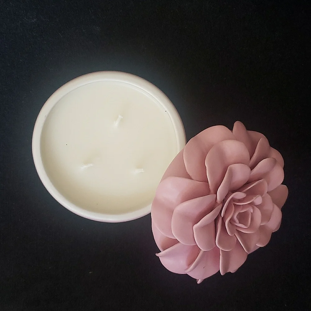 ❤️BUY 2 GET 1 FREE  PINK FLOWER THAI LILY CANDLE - Picture 4 of 5